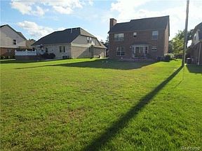 5th image of 19122 Canterbury Dr