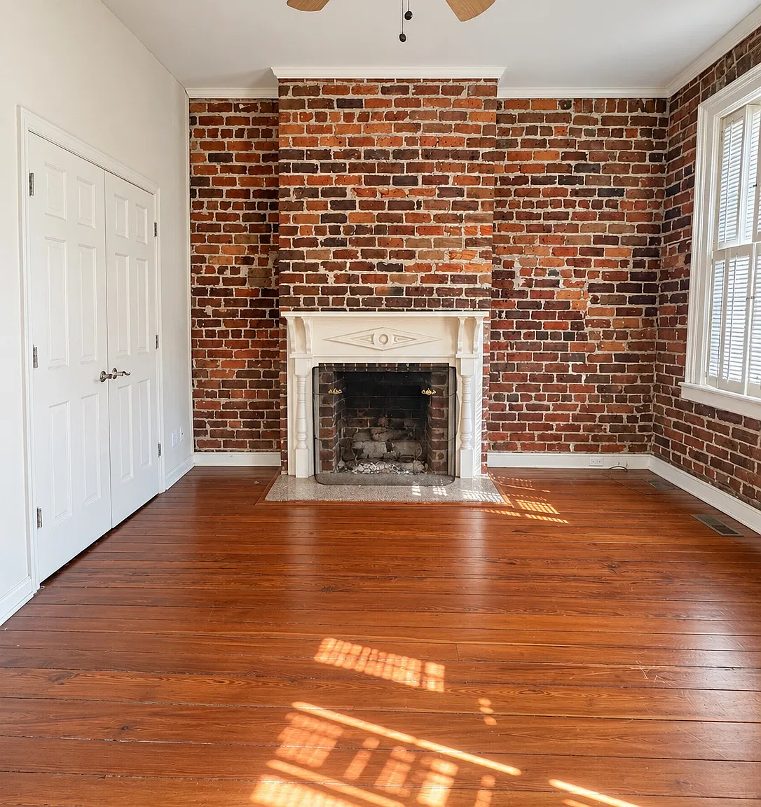 E Macon St, Savannah — Photo 1
