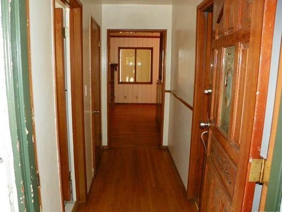 4th image of 468 Myrtlewood Dr