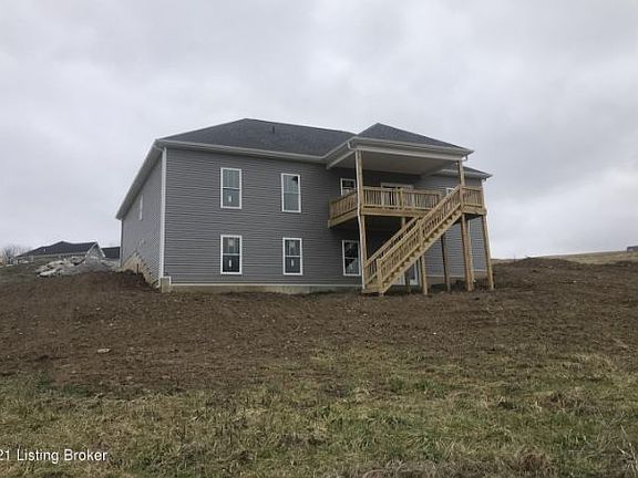 3rd image of 73 Bush Ct