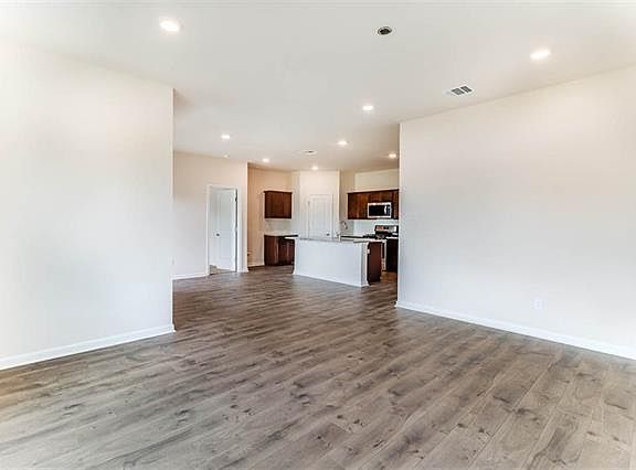 5th image of 4047 Starling Pl