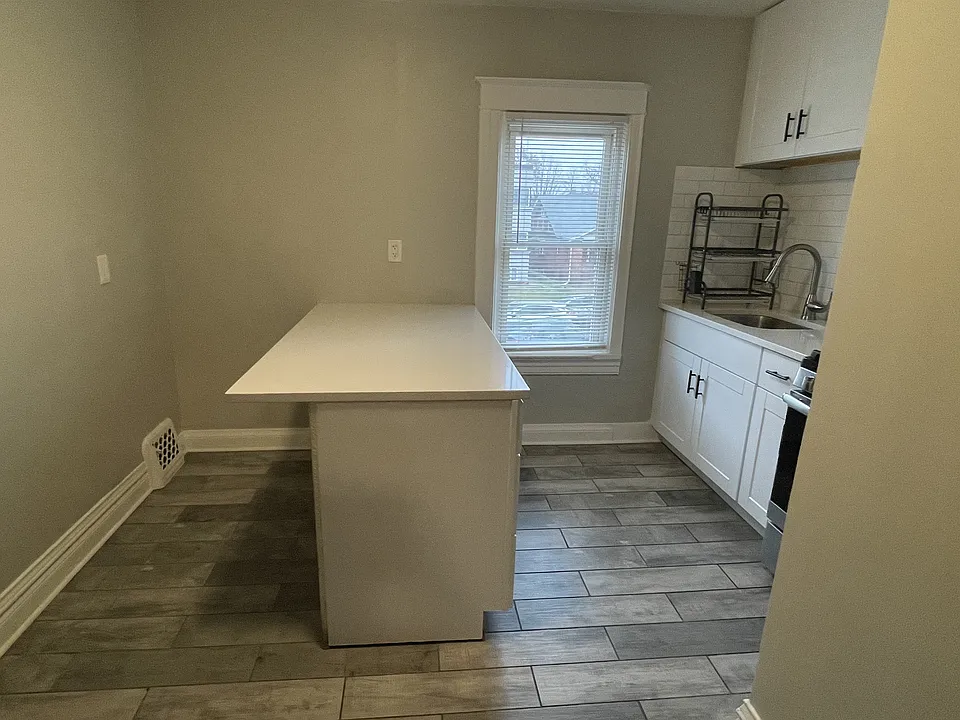 Kitchen island