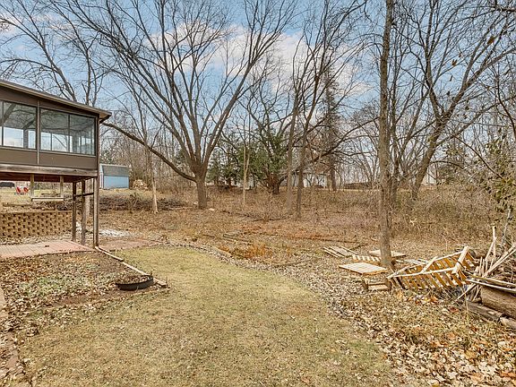 4th image of 1958 Cope Ave E