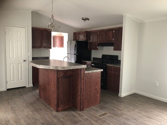 1st image of 124 Yates Cir #1a6