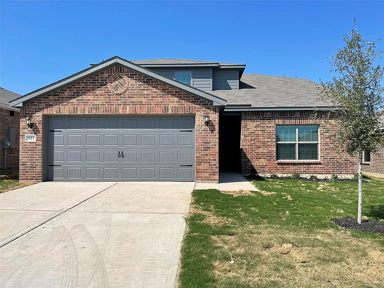 623 Aqueduct Dr — Photo 1