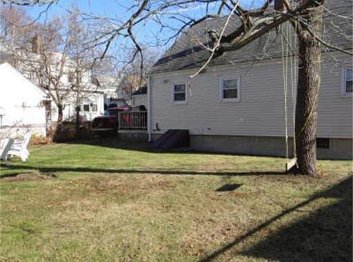 4th image of 6 Glenwood St