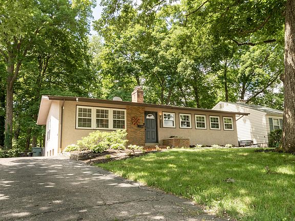 3rd image of 1175 Shady Hill Dr