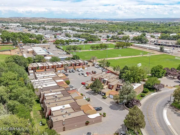 1056 E Navajo St, Farmington, NM 87401