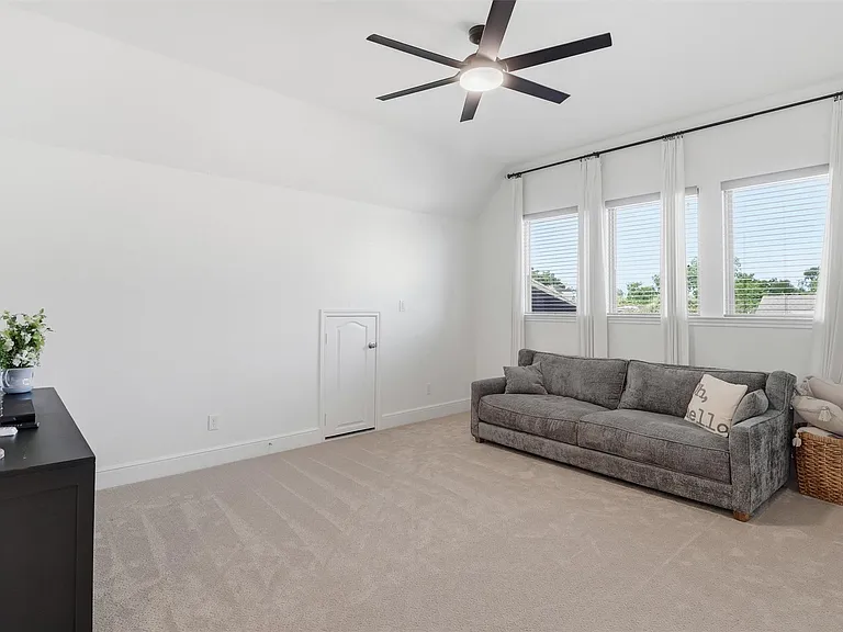 30902 Spanish Moss Xing — Photo 31
