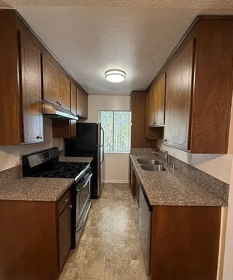 3720 Clarington Ave #201 — Photo 5