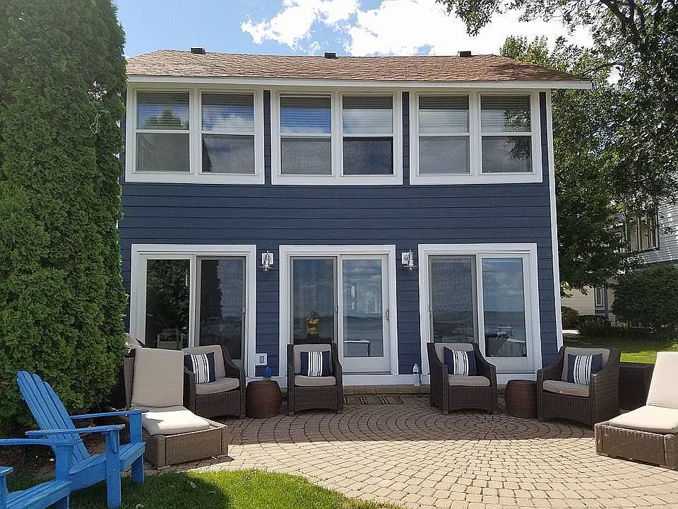 2nd image of 2403 Middleton Beach Rd