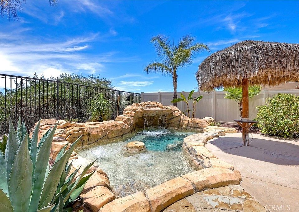 1st image of 33157 Kennedy Ct