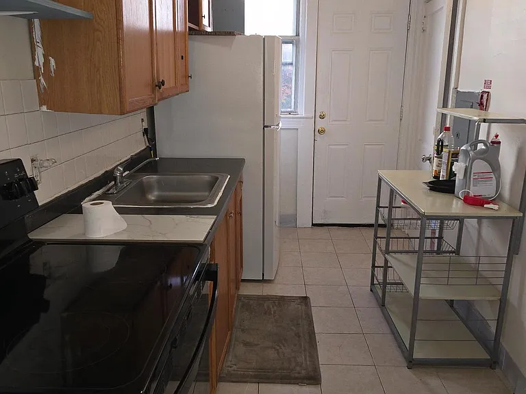 6424 N 5th St — Photo 2