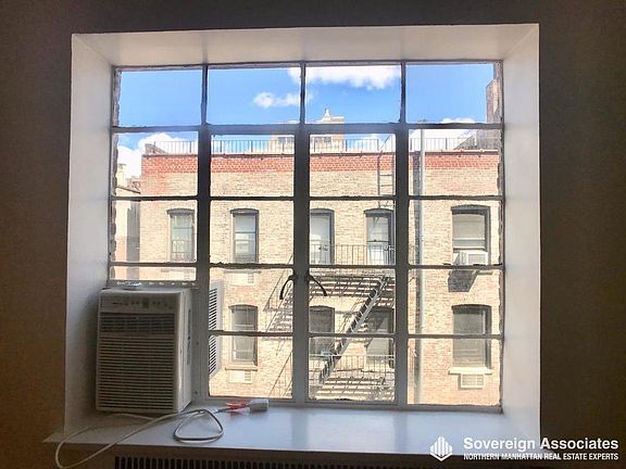 5th image of 151 E 90th St APT 6E