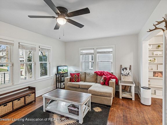 4th image of 713 N Hayford Ave