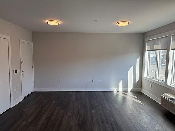 5th image of 2301 Lemoine Ave #401