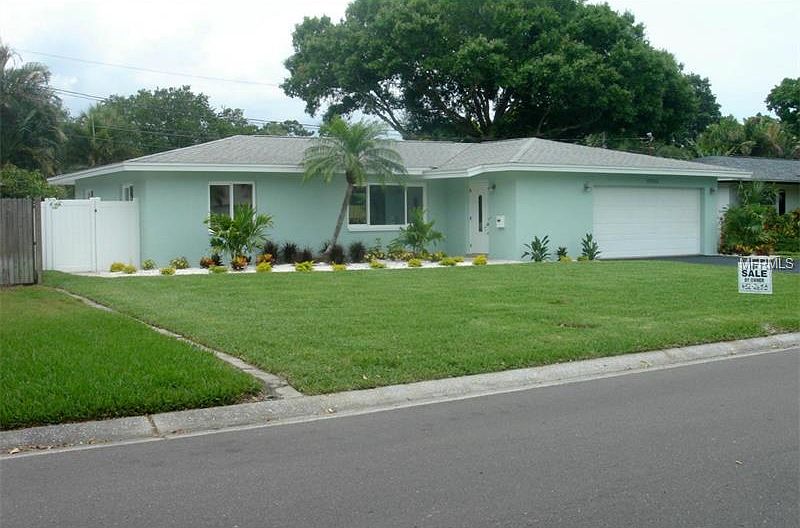 1st image of 4050 14th Ln NE