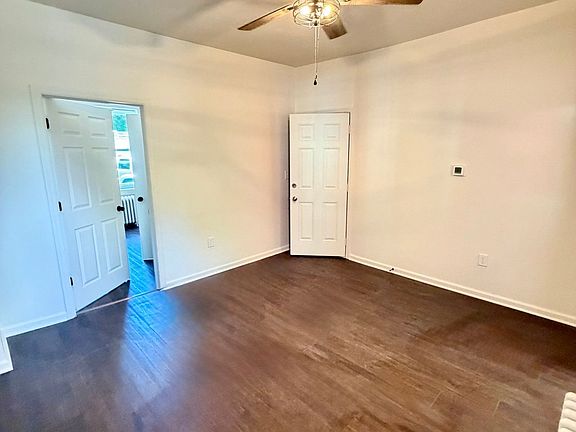 4th image of 324 S Christian St #1