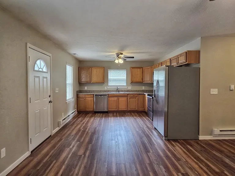 110 Felmet St #2A — Photo 11