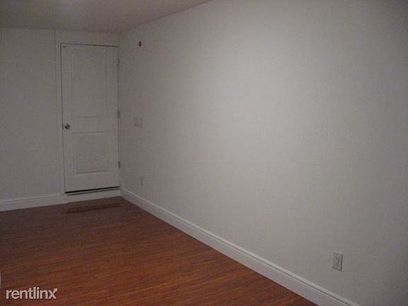 4th image of 209 Somerset St