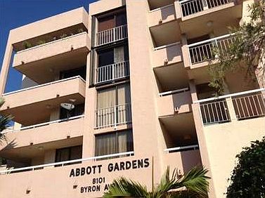 4th image of 8101 Byron Ave APT 203