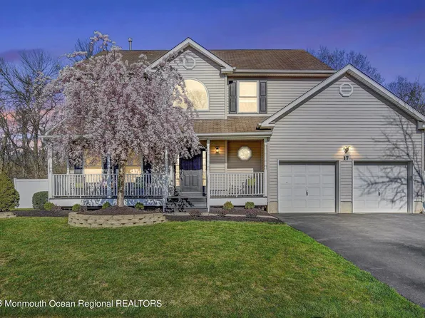 17 Northgate Drive, Manalapan, NJ 07726