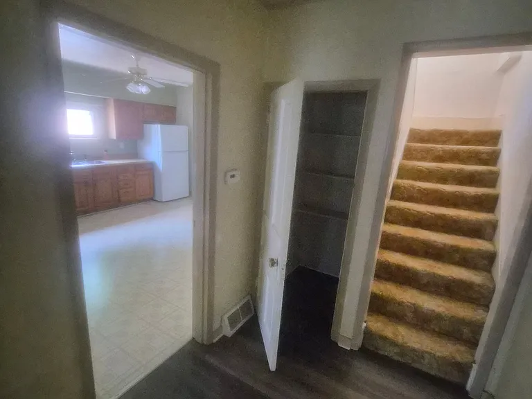 404 E Main St #2 — Photo 8