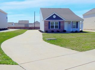 5813 Bannon Crossings Dr, Louisville, KY 40228