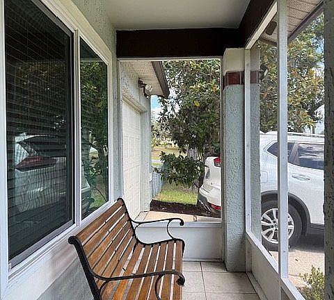 FRONT SCREEN PATIO