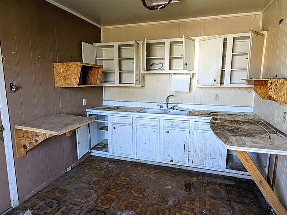 3rd image of 2109 Avenue K