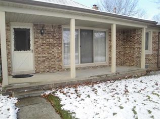 49433 Chesterfield Ct, Shelby Township, MI 48315