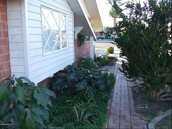5th image of 3833 W Claremont St