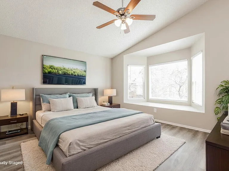 2811 W Calle Del Tigre — Photo 11