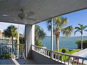 2nd image of 901 Collier Ct APT 201