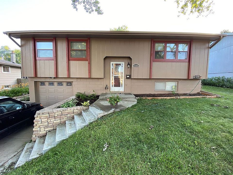 1st image of 7532 S 75th St