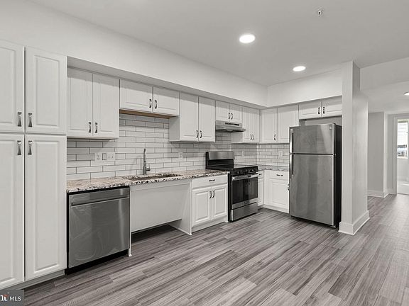 4th image of 19520 Village Walk Dr Unit 3-101