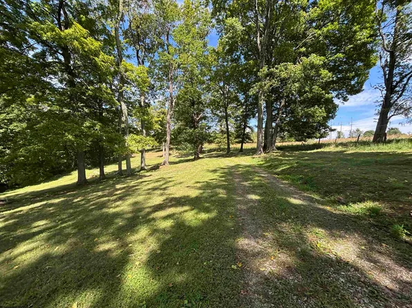 152 Rocky Ln, Volga, WV 26238