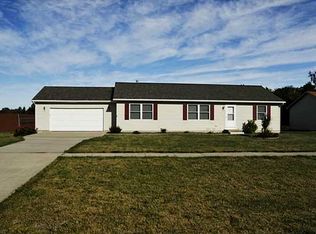 1458 S Jackson Ave, Defiance, OH 43512