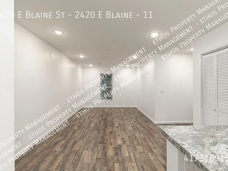 2420 E Blaine St #11 — Photo 5