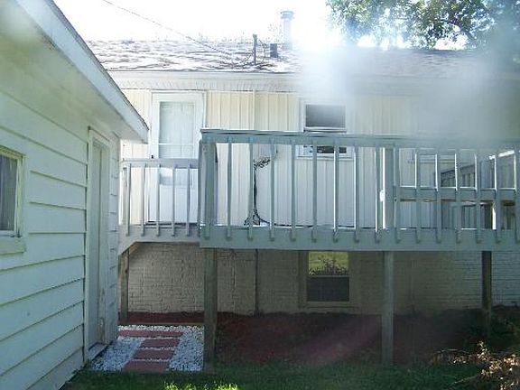 4th image of 22155 Navaho Ave
