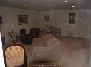 18410 Lanier Island Sq, Leesburg, VA 20176