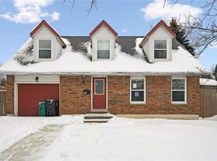 107 Foxridge Dr, Cambridge, ON N3C 3V7