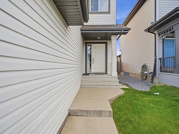 2nd image of 1523 36th Ave NW