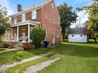 211 Blue Ridge Ave, Front Royal, VA 22630