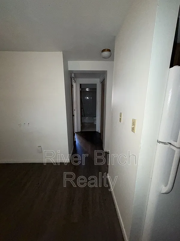 1 bed, 1.0 bath, 550 sqft, $850 — Photo 2