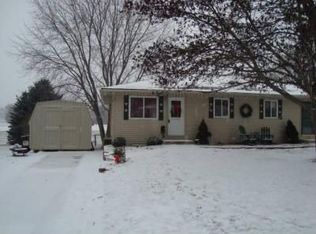 14 Sather Ct SW, Pine Island, MN 55963