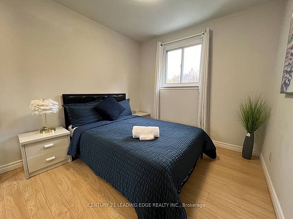 5th image of 48 Houston Cres