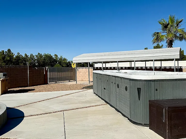 3385 W Agate Ave — Photo 24