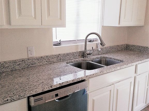 3rd image of 4642 E Yandell Dr