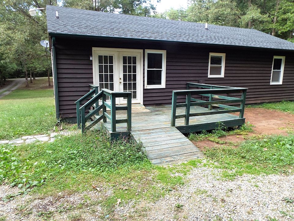 2nd image of 121 Johnsons Mill Farm